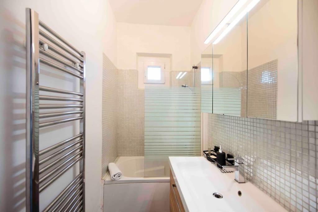 Jolie Maison Sur Orleans, Parking & Climatisation Exteriör bild